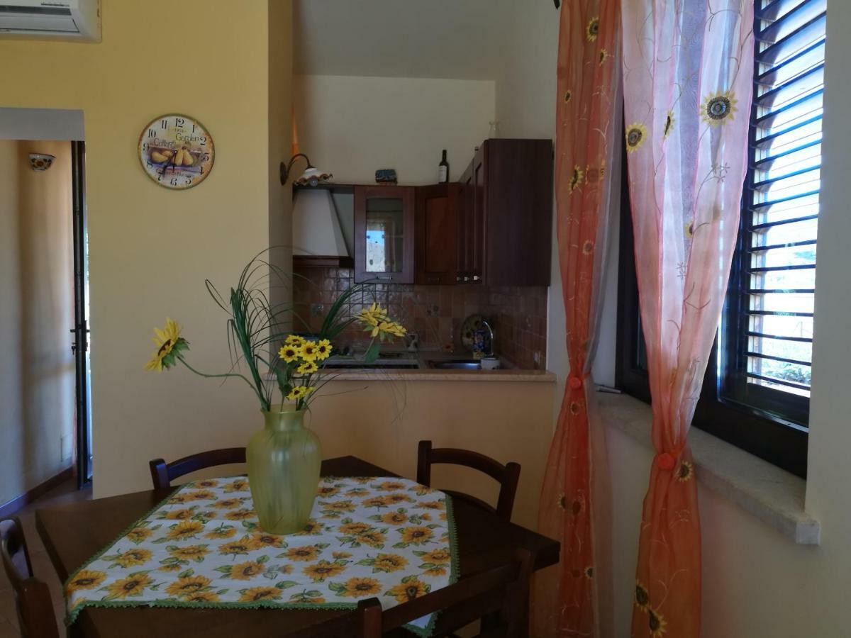 La Villa Dei Girasoli Кустоначи Экстерьер фото